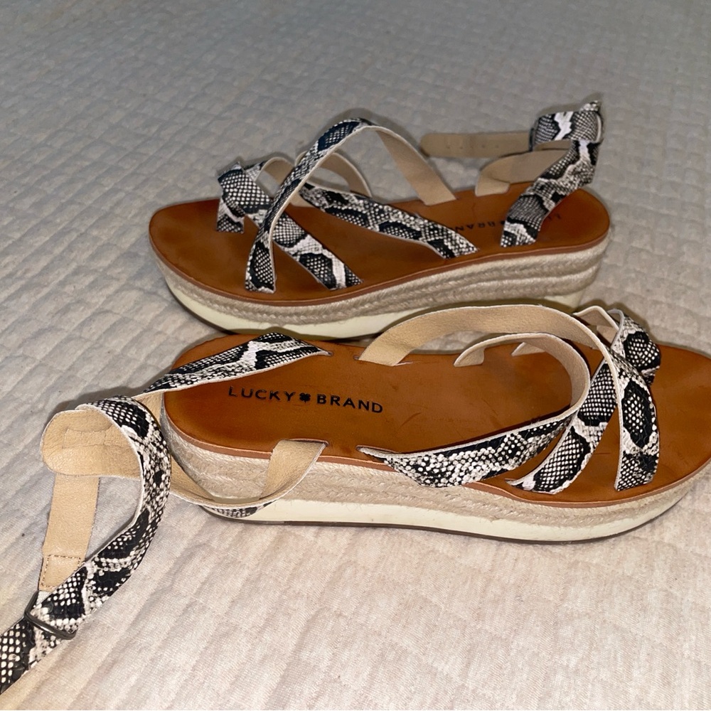 Lucky Brand 8.5 Platform Sandal